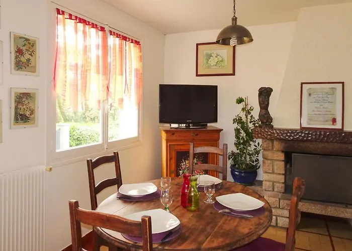 Holiday home In Near Sandy *